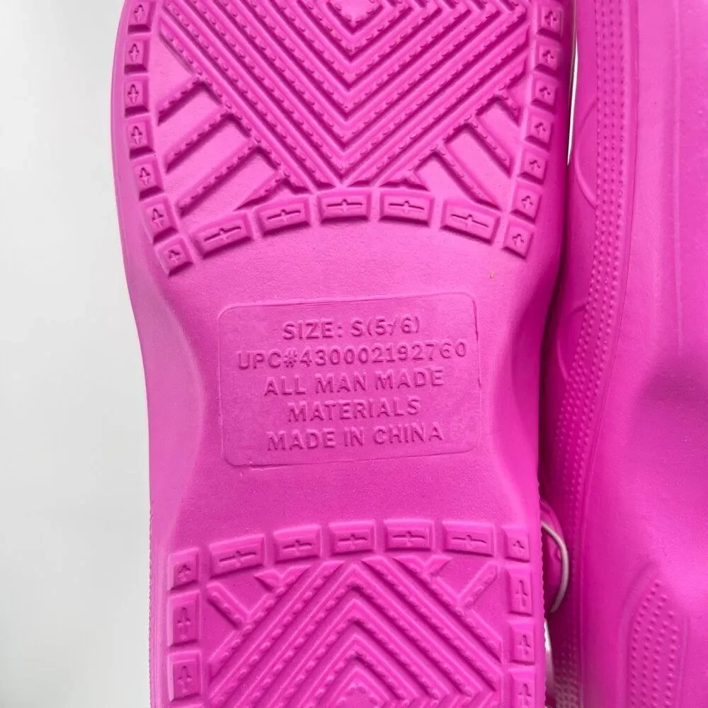 Women’s Hot Pink Clog Sandals Water Resistant Slip On Shoes NWT Size 5/6